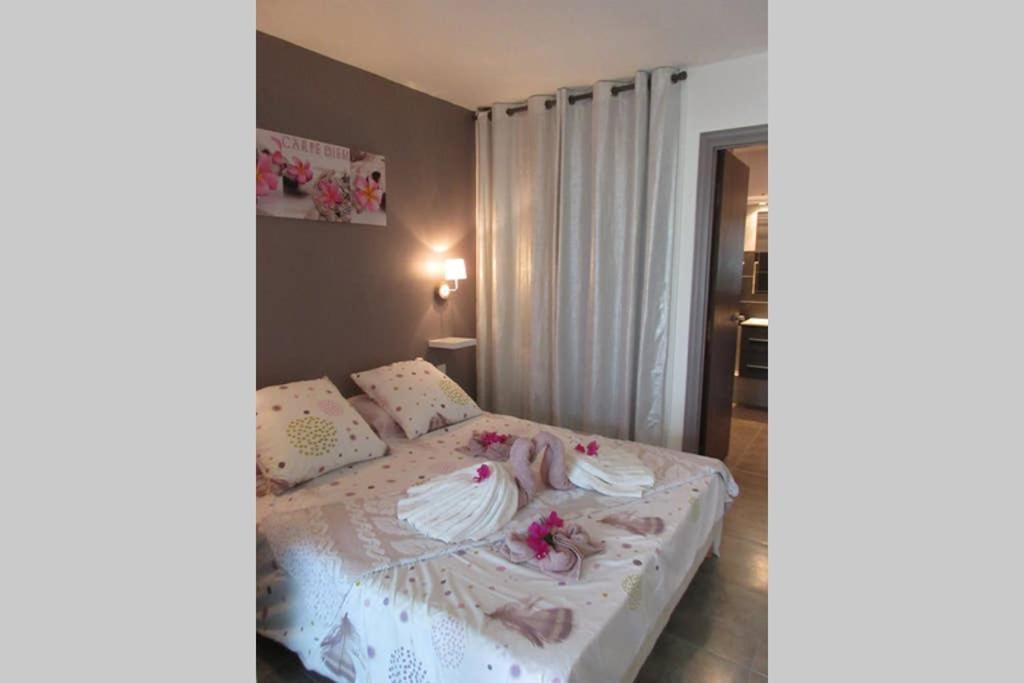 Carpediem Apartment แซงต์-ฟรองซัวส์ ภายนอก รูปภาพ