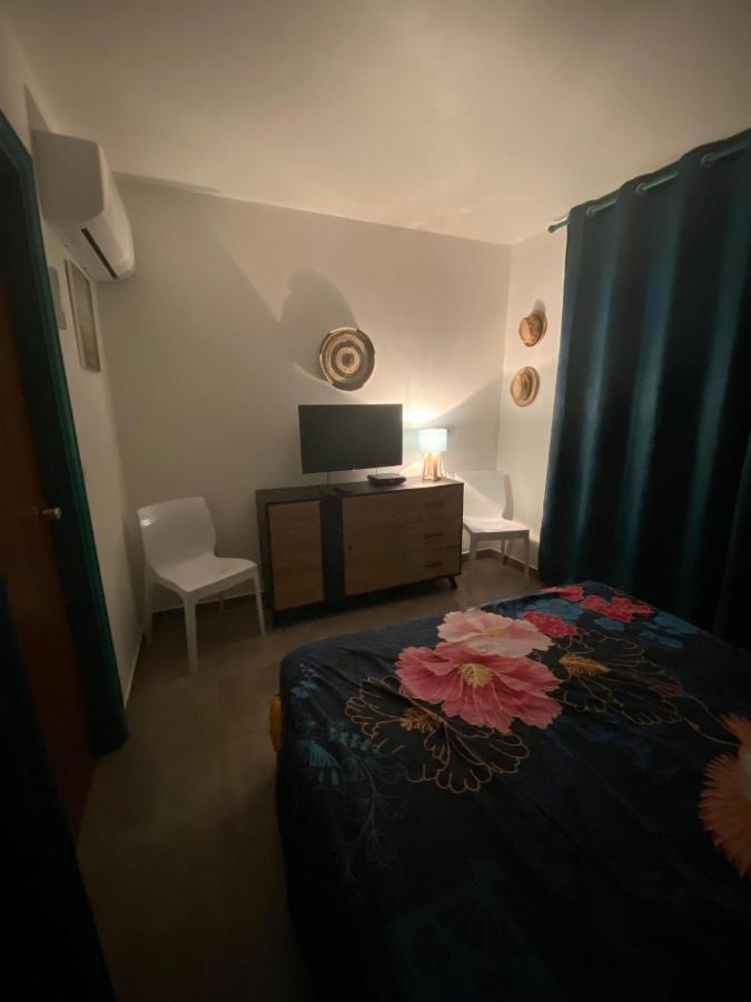 Carpediem Apartment แซงต์-ฟรองซัวส์ ภายนอก รูปภาพ